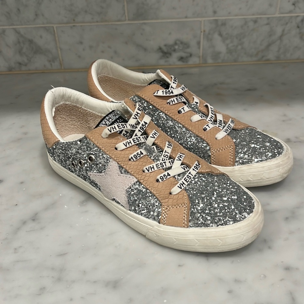 Vintage Havana Silver Glitter Tan Star Sneakers Sz 8